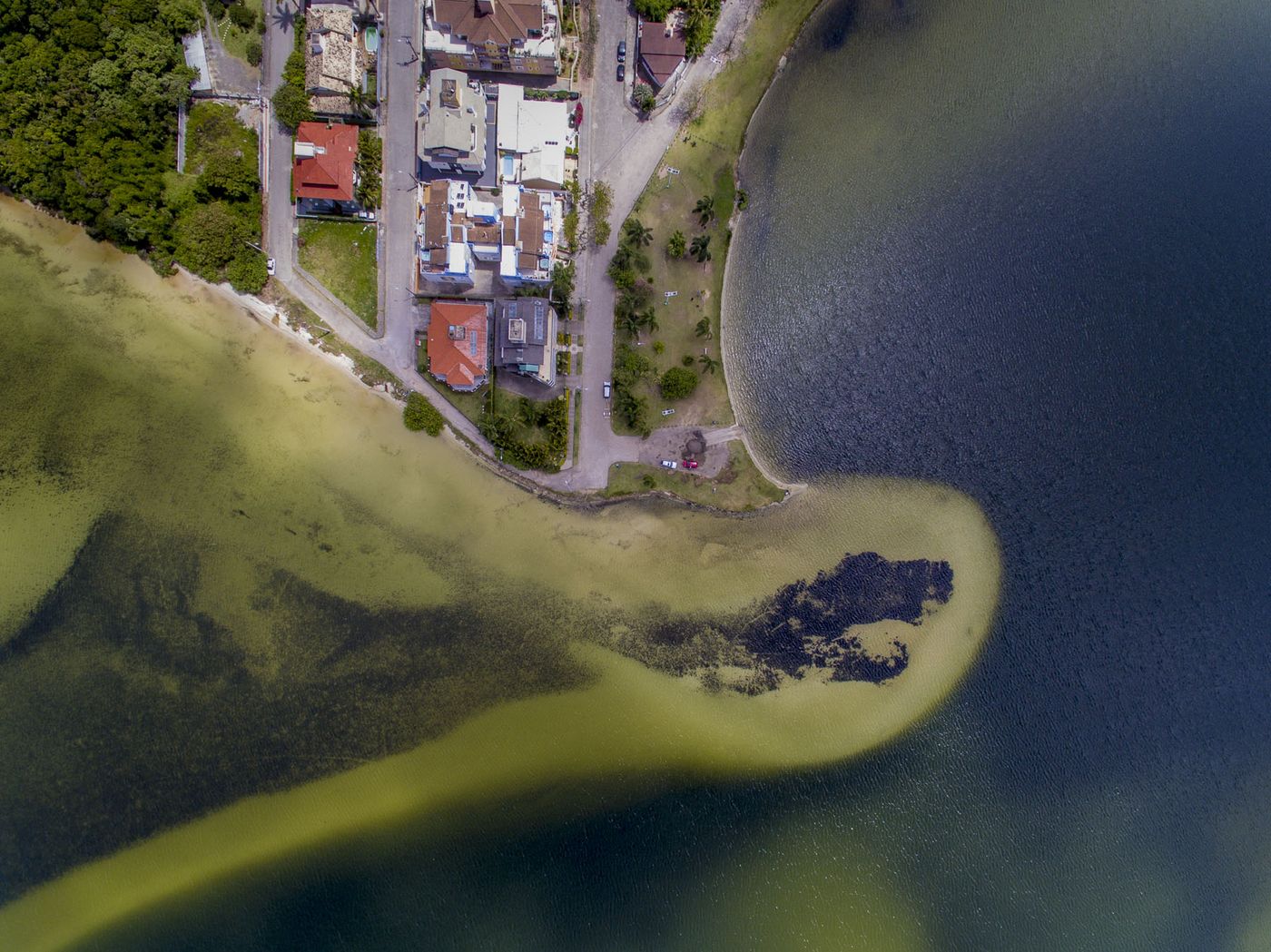 Ponta do Pitoco, na Lagoa da Conceição. Florianópolis, 10 de outubro de 2016.