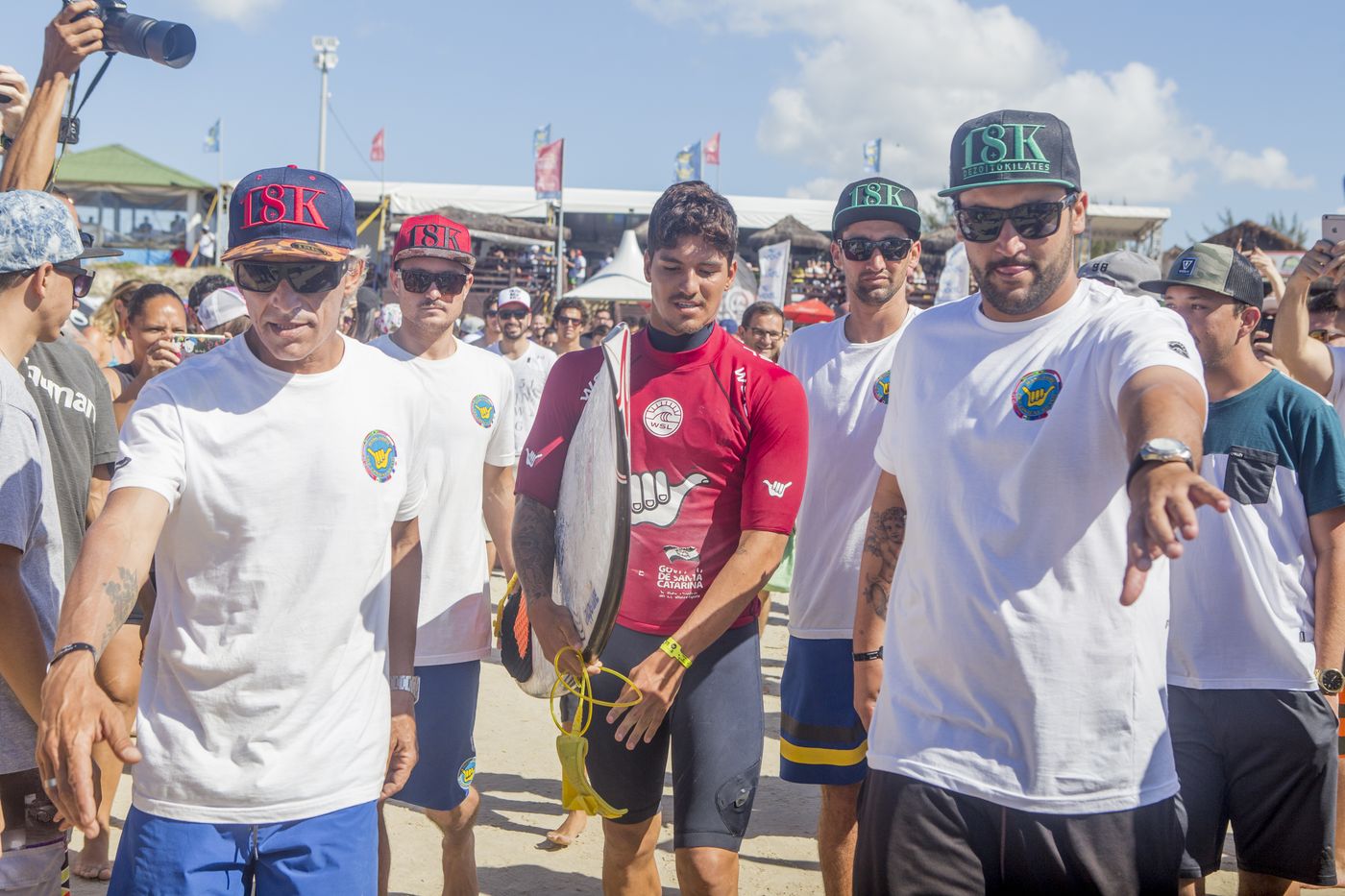 Gabriel Medina no round 5 do Hang Loose Pro Contest 2016. Praia da Joaquina, Florianópolis, 5 de novembro de 2016.
